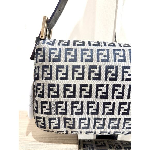 Fendi Zucchino Canvas & Leather Baguette Shoulder Handbag Light Gray/Navy Blue - Picture 8 of 16